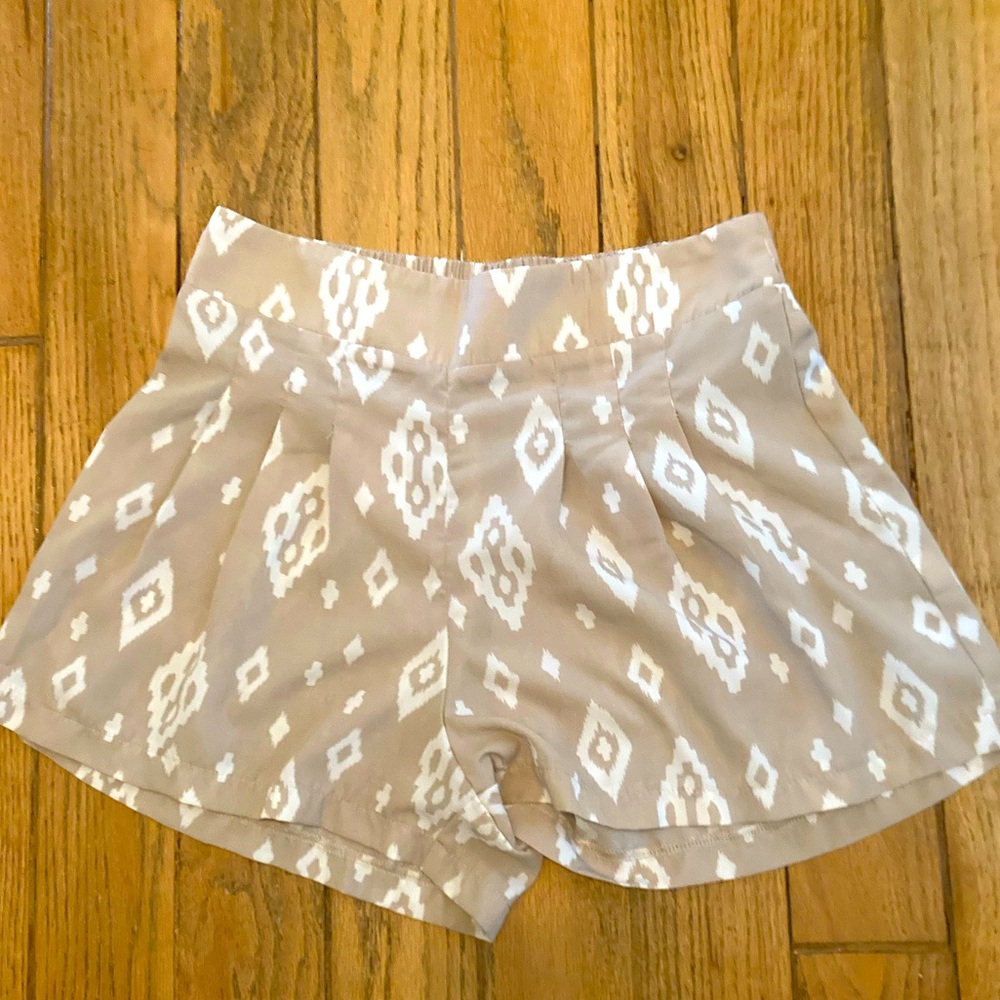 High waisted summer dress shorts! Never worn!